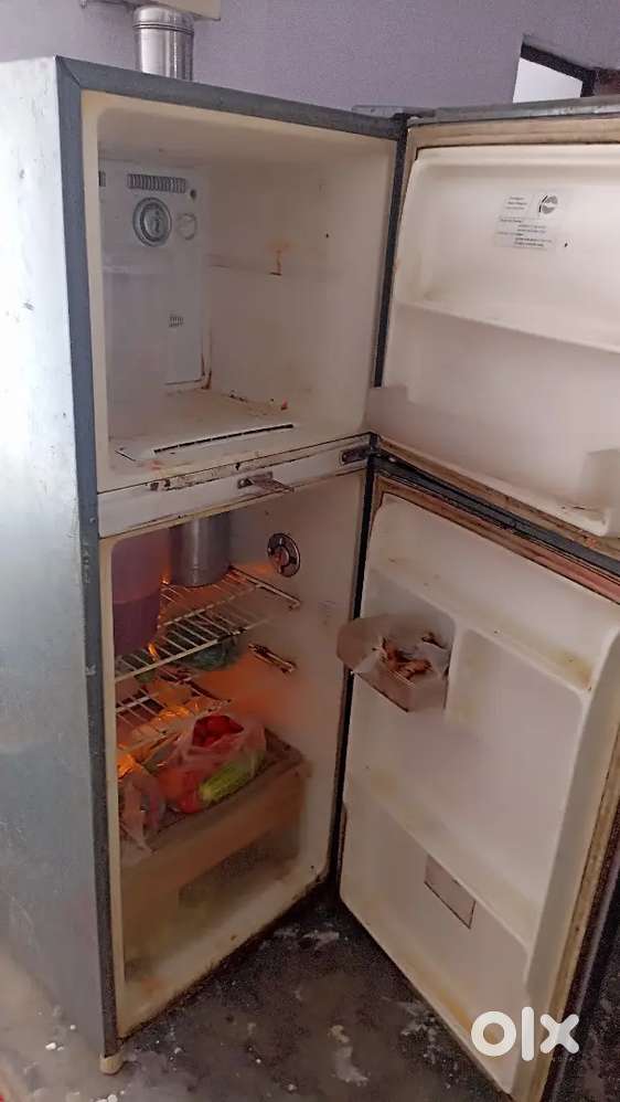 Fridge urgent sale, refrigerator, compressor is in gd condition