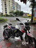Apache RTR 200 4v Racing Edition