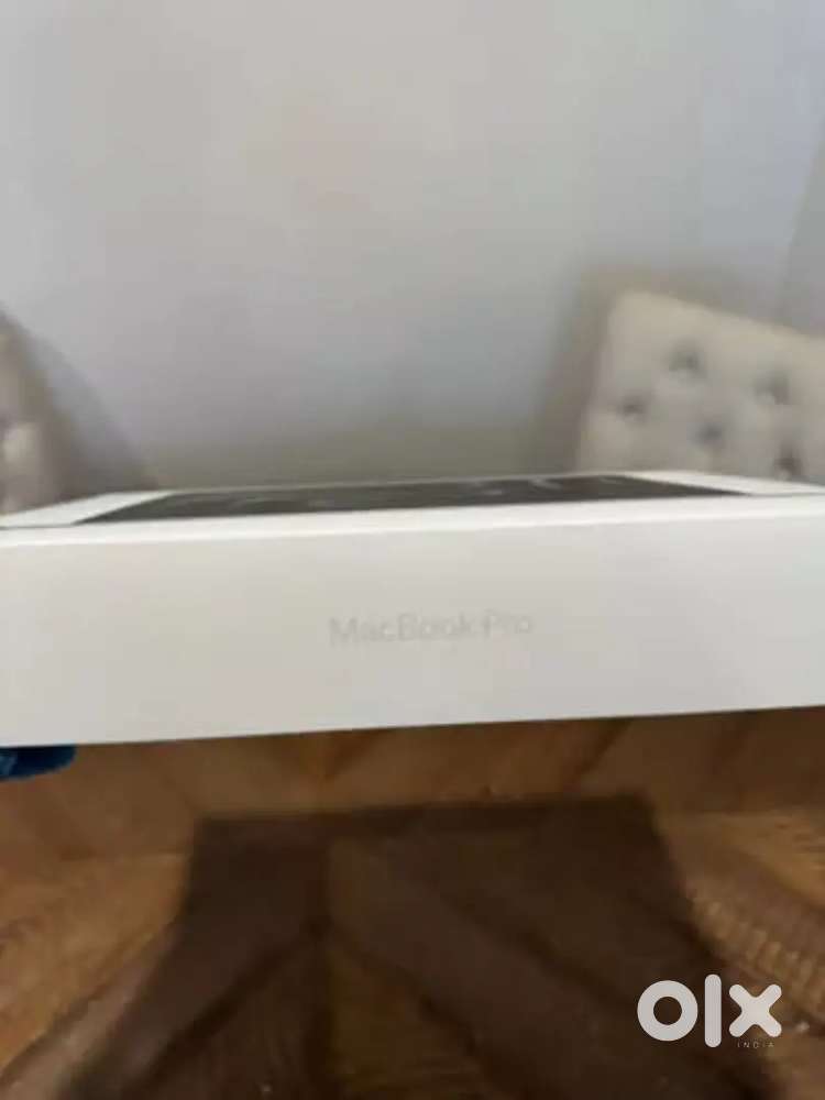 Apple 2023 MacBook Pro 14-inch M3 Pro 12-Core 18GB RAM 1TB SSD Silver