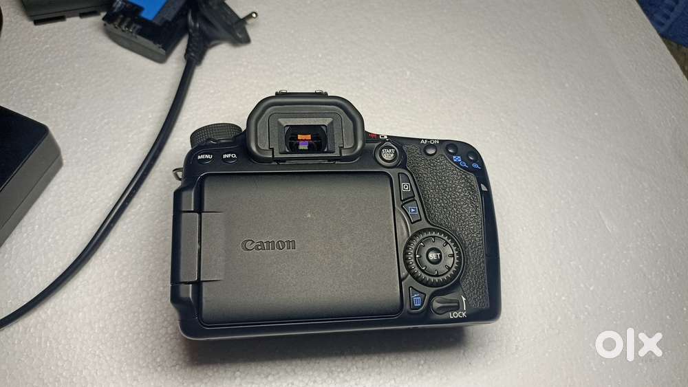 Canon camera 70 D