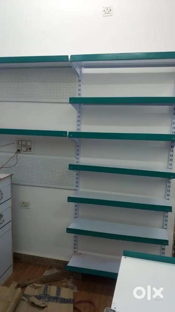 Pharmacy rack