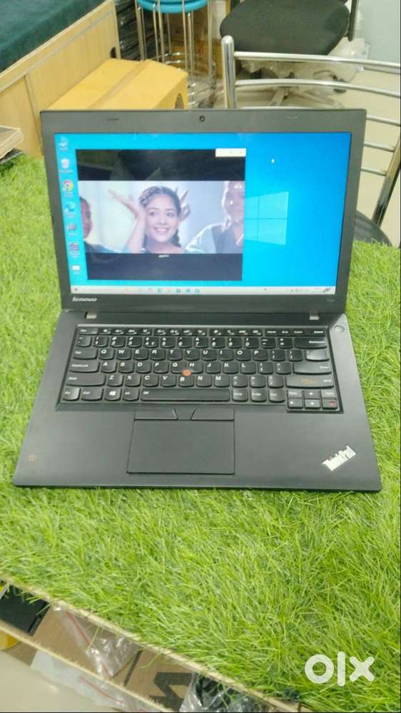 Lenovo T450 Core i5 5TH GEN. 8GB RAM  256GB SSD  4 Hrs Battery  HD