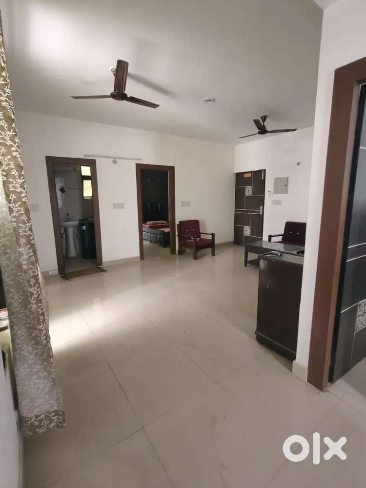 Stylish 4BHK with Semi-Furnishing