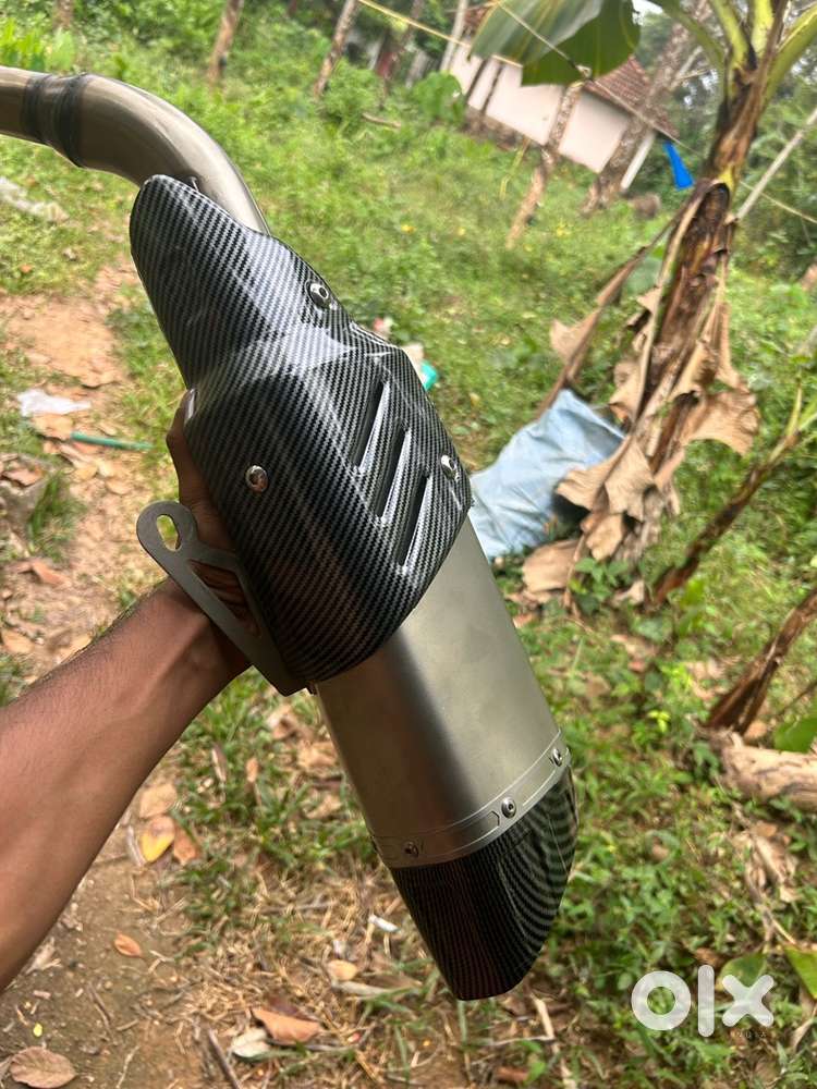 Akrapovic exhaust R1M