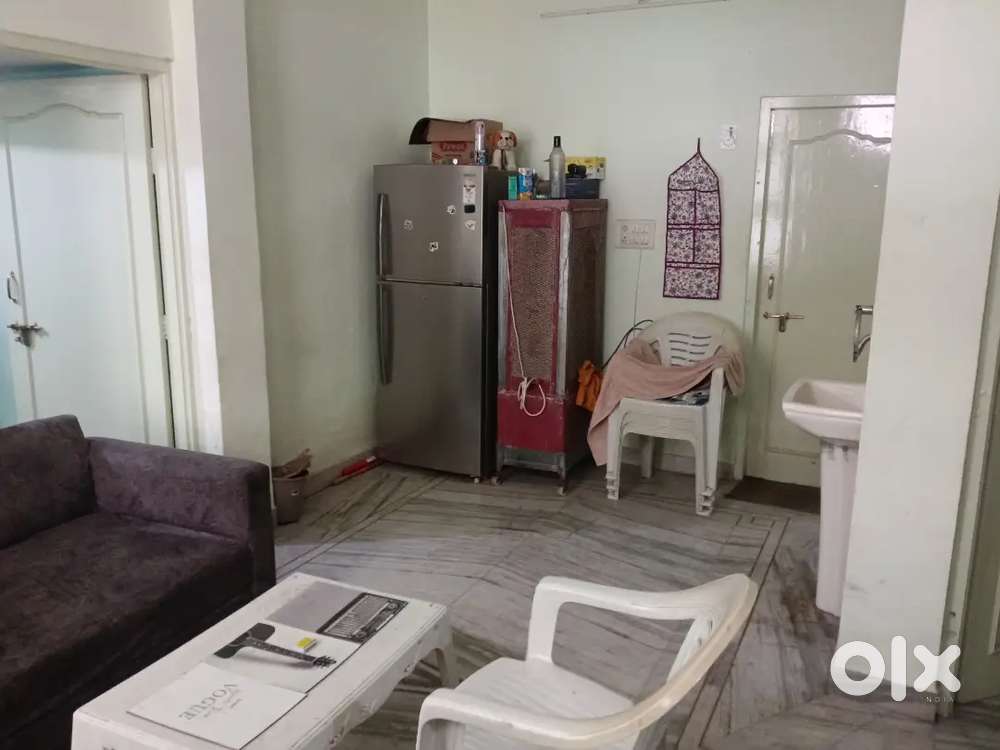 Independent room available