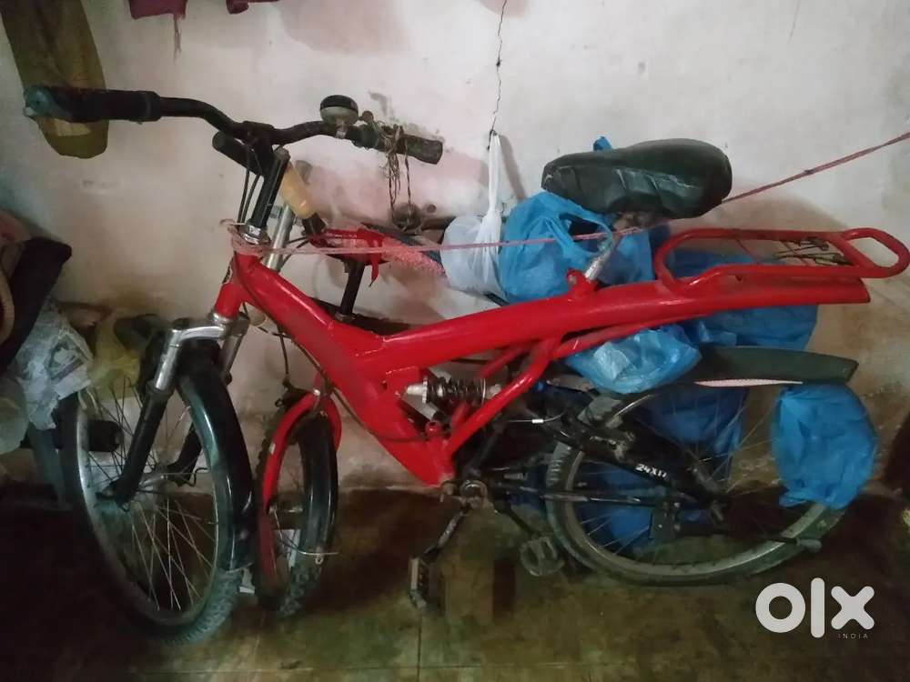 Cycle condition back tire puncture and all good condition