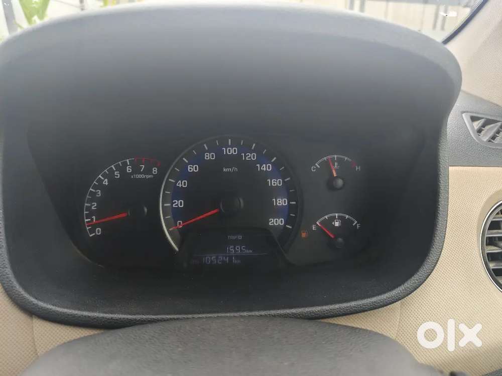 Hyundai Xcent 2017 petrol/cng Top model