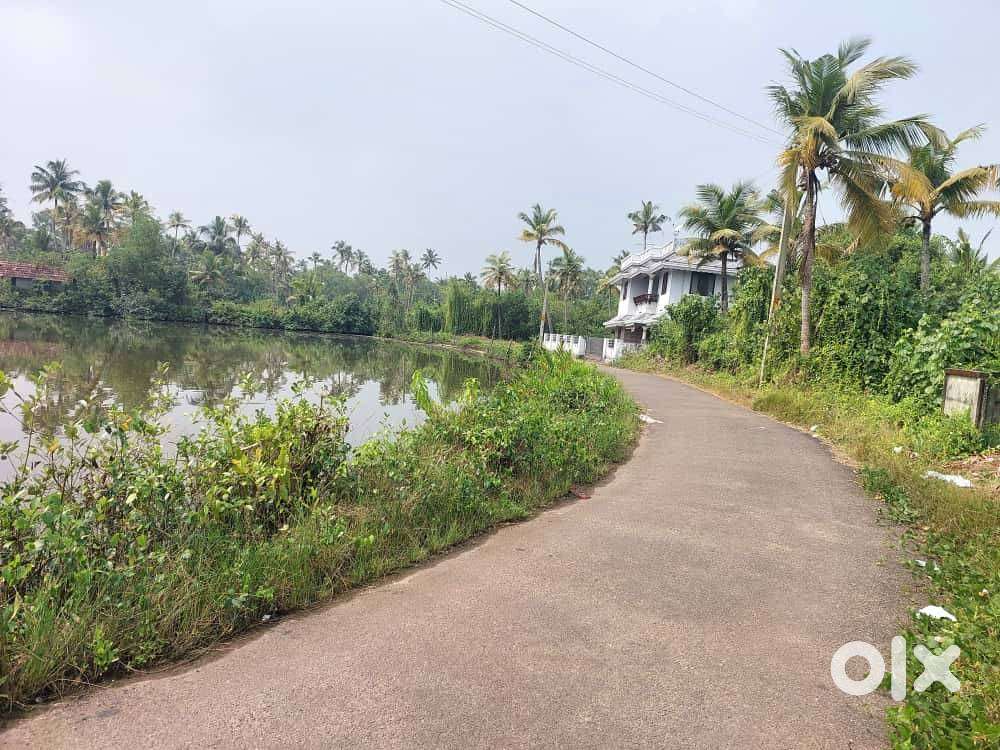 Water view land at Thuruthippuram, Ernakulam