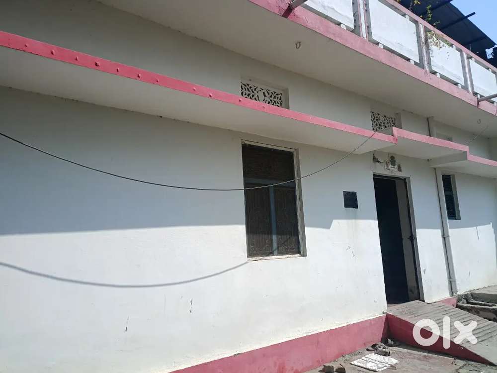 Room near Subhash chauk Munna calony; pd city mall