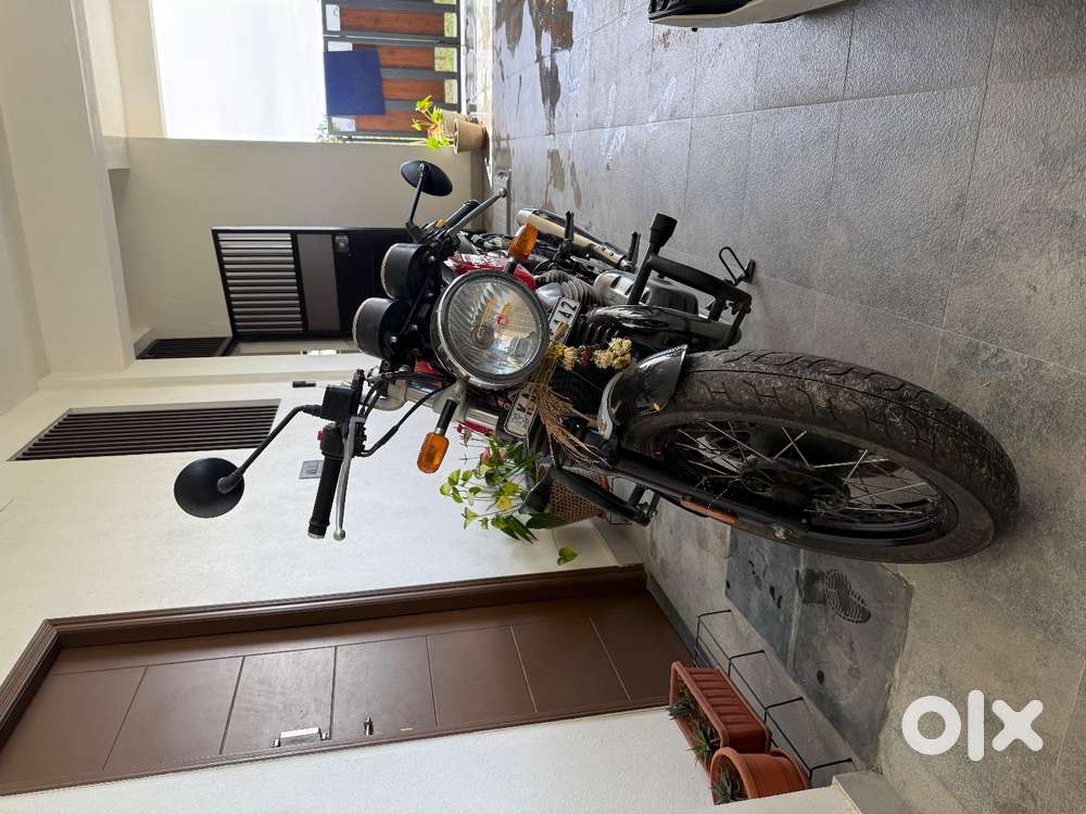 Rocker Red colour, Mint Condition