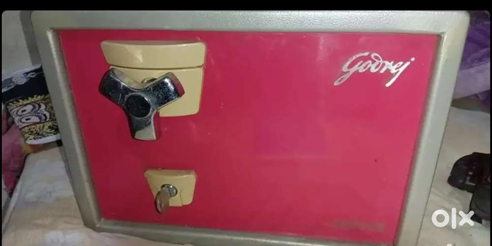 Godrej Premium Coffer V1 Red Home Locker