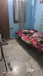 Sharing roommate only for girls