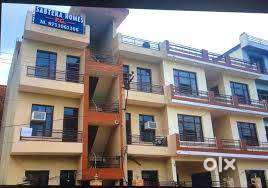 Paying guest Home stay facilitated at Chandra nagar Signal. For Employ