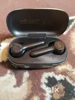 NOISE VS201 V3 EARBUD IN EXCELLENT CONDITION NO BILL NO BOX NO CABLE