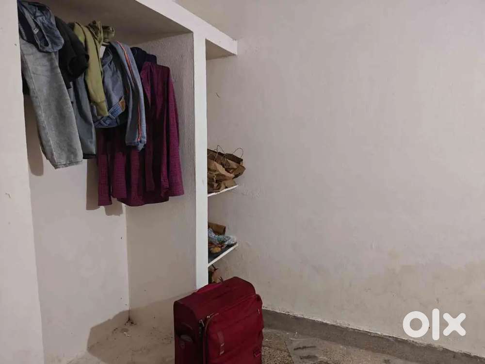 Roommate required for 2 bhk in sailashree vihar vim 40