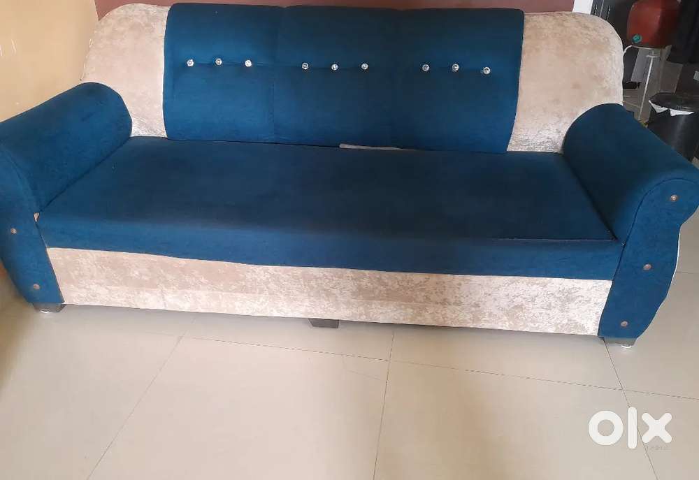 SOFA FOR SALE GOOD CONDITION