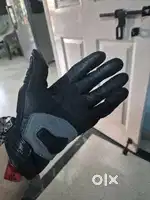 Riding gloves
