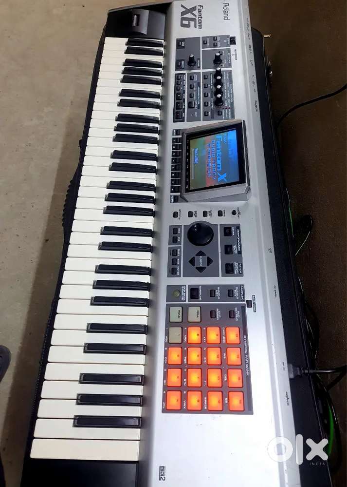Roland fantom x6 keyboard