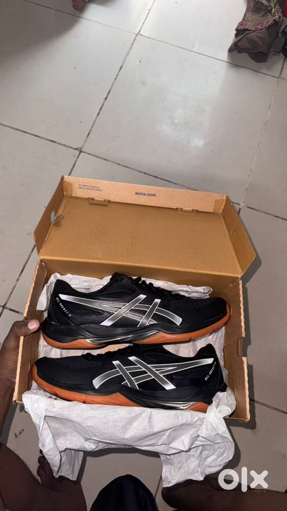 Asics badminton shoe
