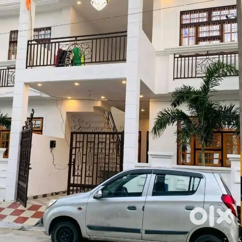 सीतापुर रोड से कुछ दूरी पर बना बनाया मकान अस्ती रोड पर बैंक लोन