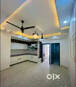 3bhk semi furnished flat 1500 sqft big hall main road location
