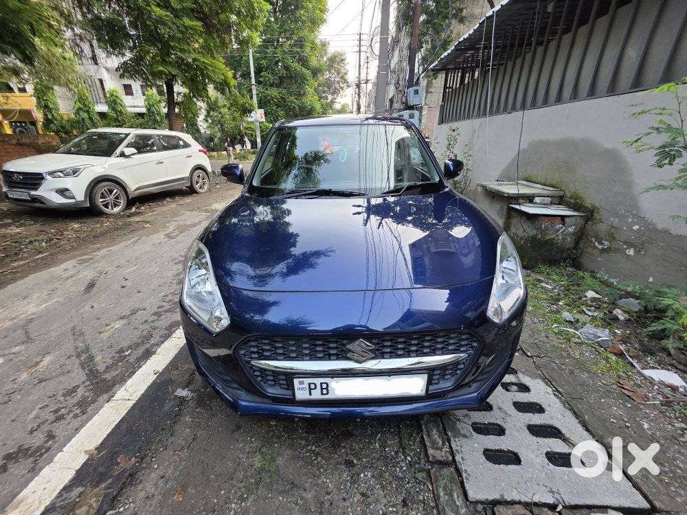 Maruti Suzuki Swift VXi + Manual, 2023, Petrol
