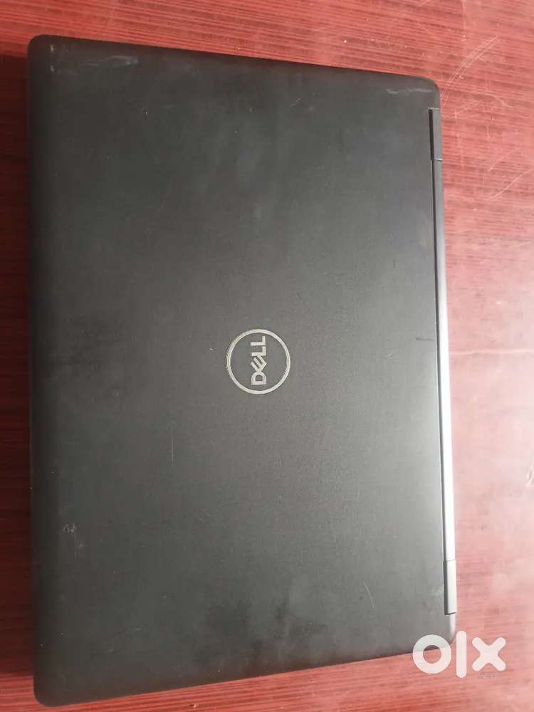 Dell latitude 5490 clean piece with charger