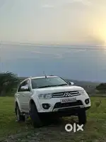 Mitsubishi Pajero Sport 2015 Diesel Well Maintained
