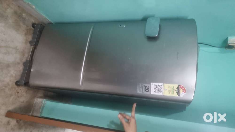 Samsung fridge 183 ltrs