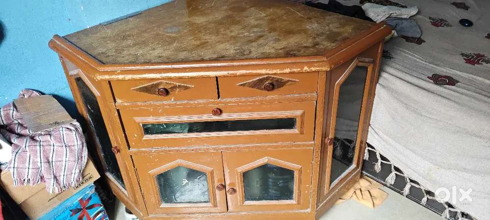 Corner Table pure wood