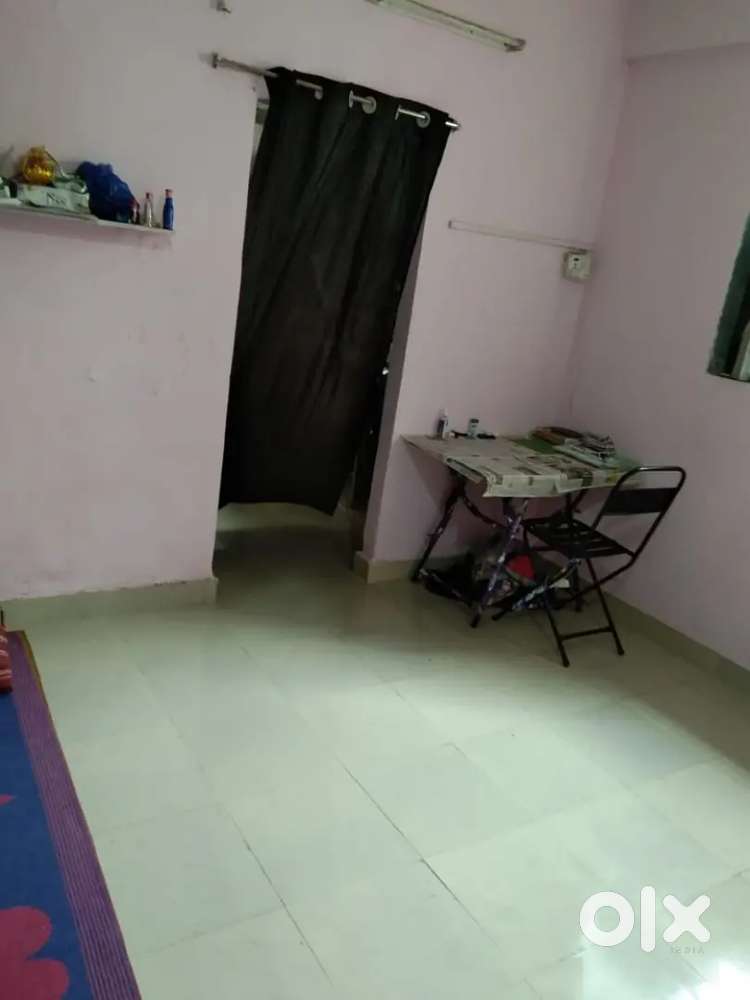 Need only one roommate