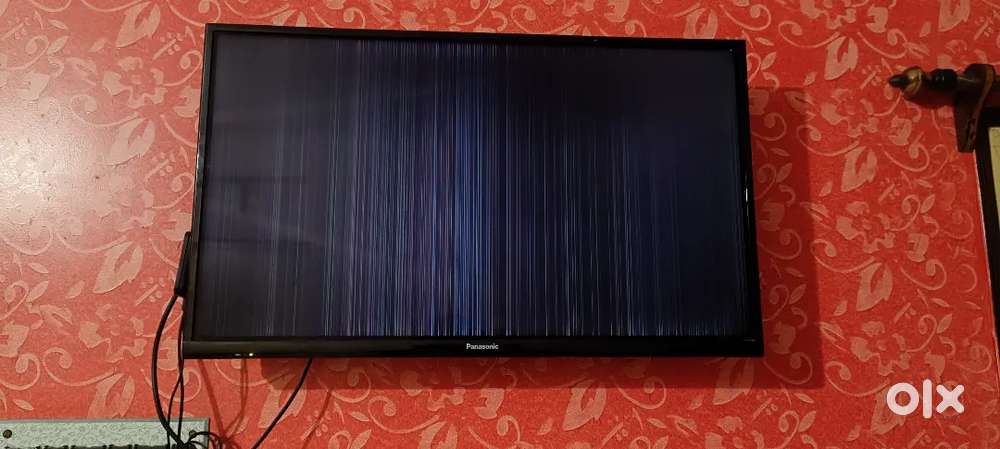 TV LED (PANASONIC) 2018 MODEL