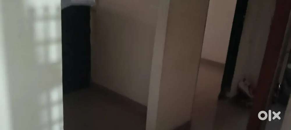 Rent 1 BHK & 2 minutes walkable from Nerul Station