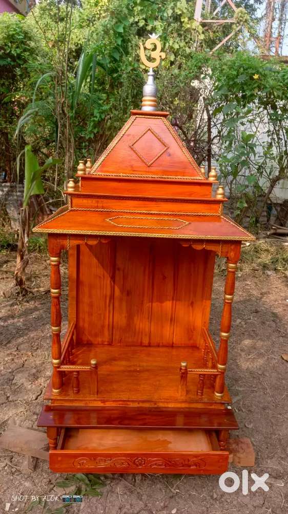 কাঠের পূজা মন্দির