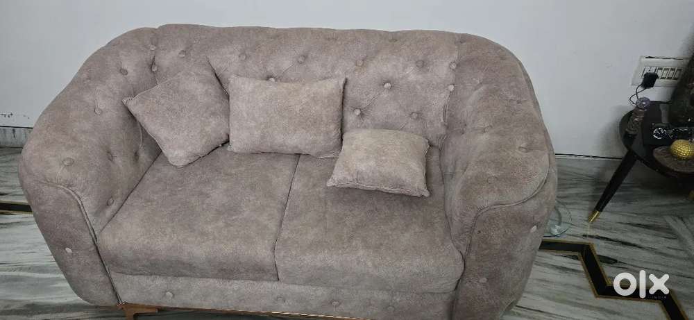 Premium 9-Seater Sofa Set with Center Table – Excellent Condition