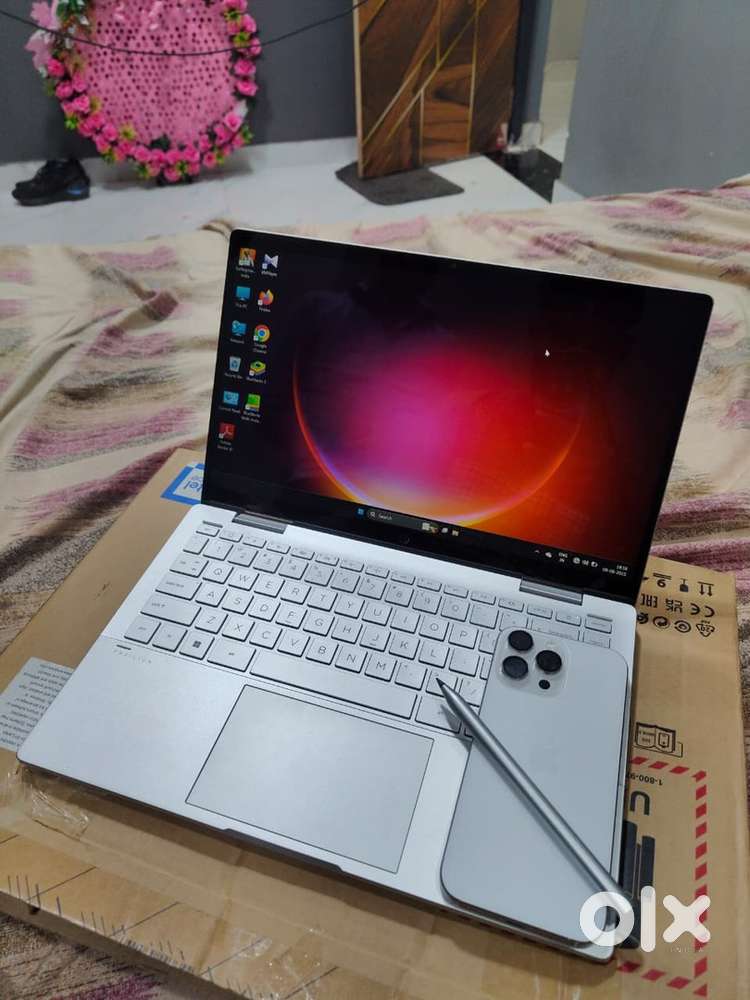 New hp pavilion hp i5 13 13 generation 20 days old pura new hai