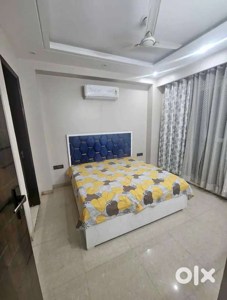 2bhk independent flat for rent in Ranjit Avenue