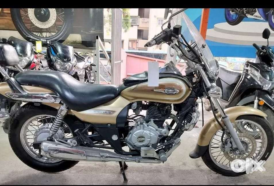 Avenger 220 golden only 38562 kms