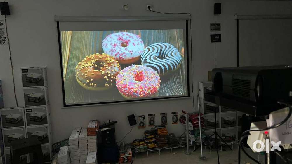 New Best quality 4K 3D projectors and screens wall tripod at wholesale