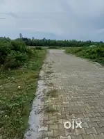 400 gaj plot 23000 per sq yd 30 ft road