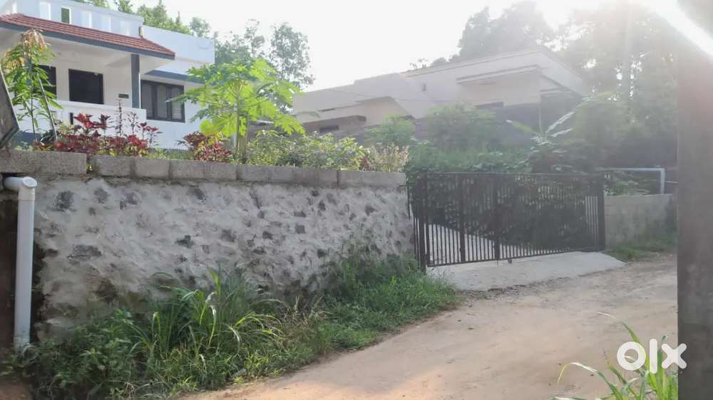 2BHK House with 10 Cent Land at Manvila Akkulam Road
