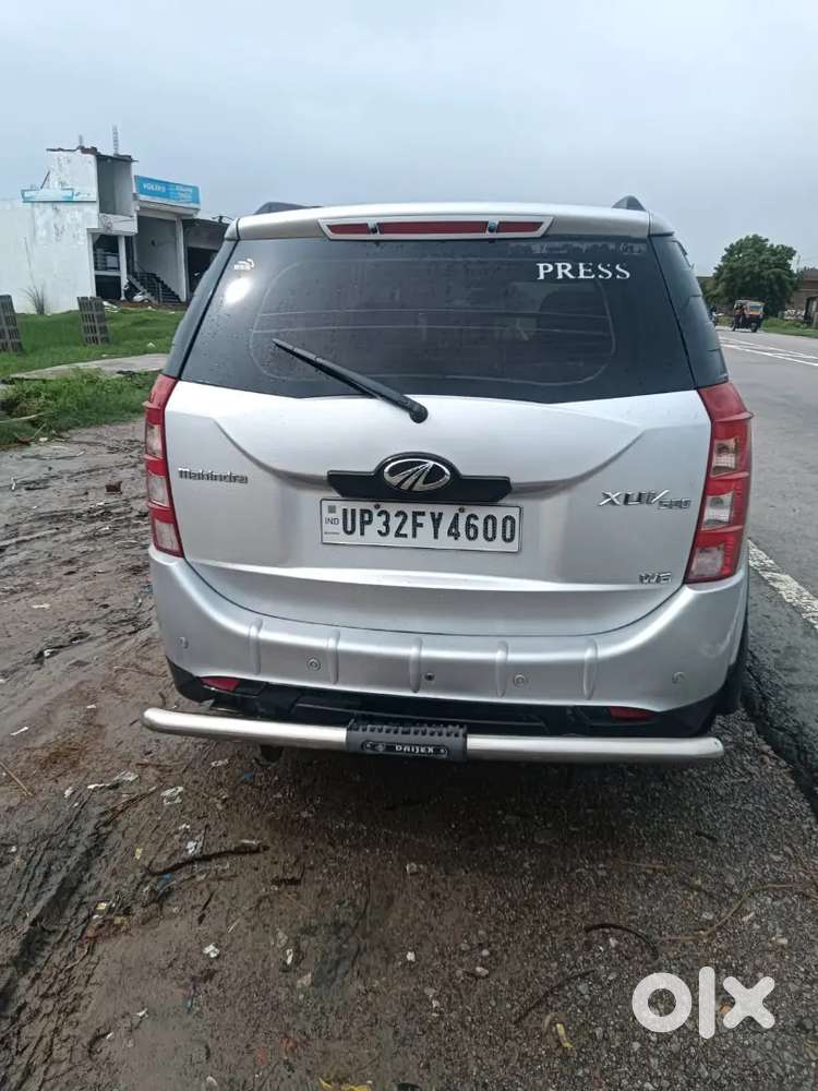 Mahindra XUV500 2015 Diesel 135000 Km Driven