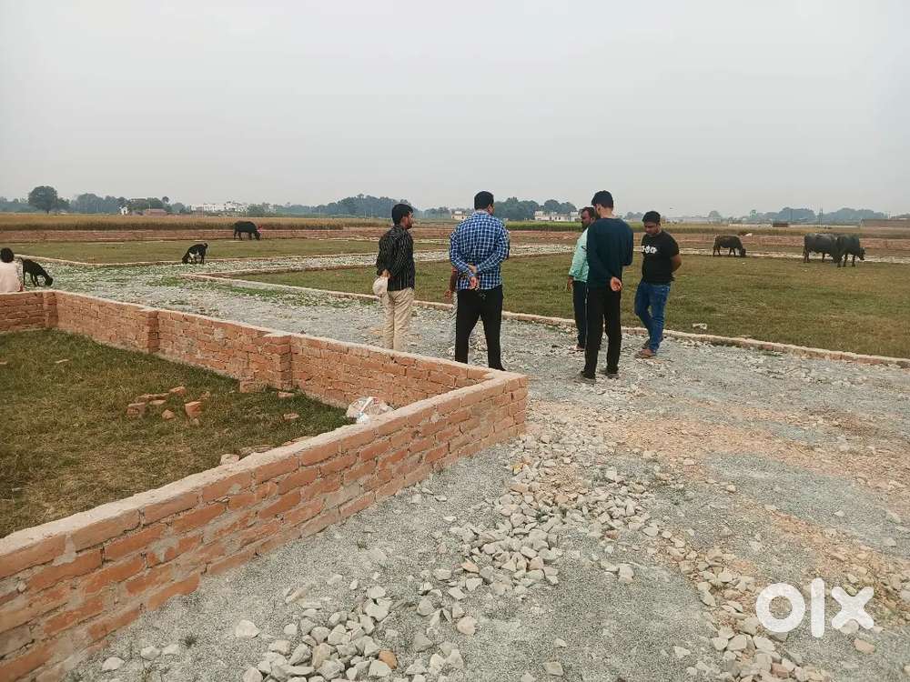 मिर्जापुर से रीवा फोरलेन हाईवे से लगी हुई साईट पहले आए फ्रंट पर पाए