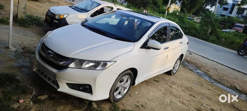 Honda City Hybrid eHEV 2015 Diesel 70000 Km Driven