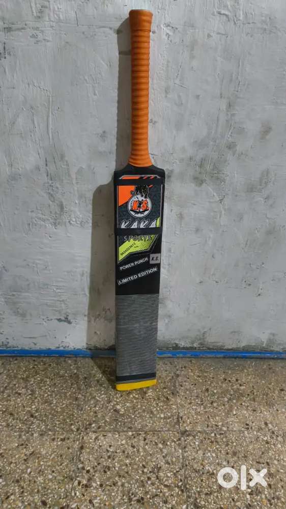 Hard tennis cricket bat