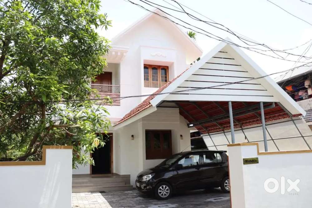 1670sqft 3 BHK House for sale in Kothad. near Container road
