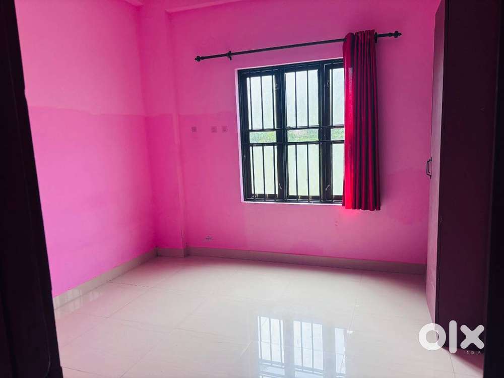 One bhk room for rent. Ladies only