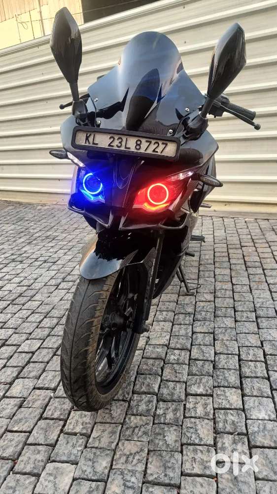Bajaj pulsar RS200 ABS BS3