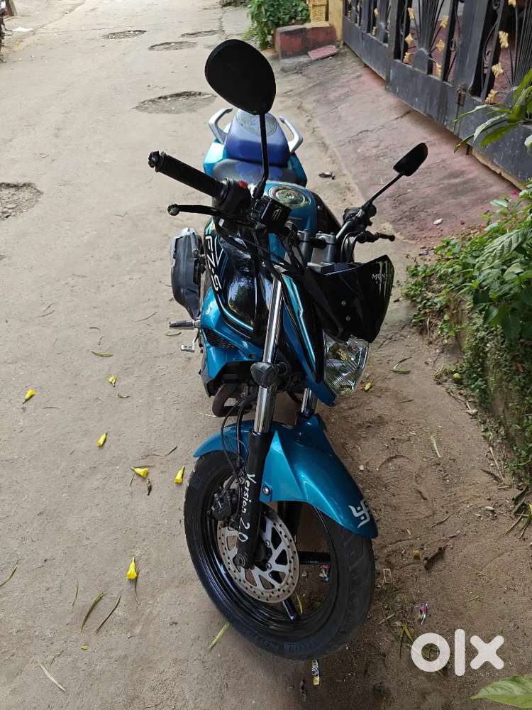 Yamaha FZS V2