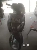 Muje pasa ka jarurat hai